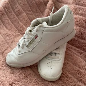 Reebok Women’s Classic Sneaker Tennis Shoes White size 7.5